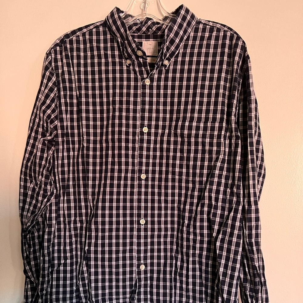 Gap Xlarge Checkered Button Down Shirt - image 1
